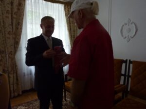 Gastgeschenkübergabe an Herrn Bürgermeister Zbiyniew DUDOR Gastgeschenkübergabe an Herrn Bürgermeister Zbiyniew DUDOR
