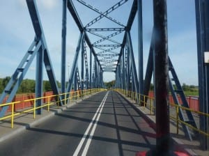 Auf der Brücke über die Oder bei "Schwedt"