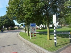 "Beers", ein schönes, sauberes Dorf bei der Stadt "Oss" wird uns zwei Tage Heimat sein "Beers", ein schönes, sauberes Dorf bei der Stadt "Oss" wird uns zwei Tage Heimat sein