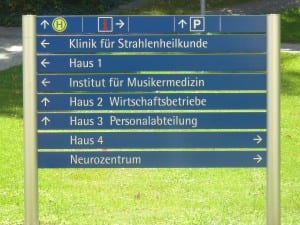 Musikermedizin?? Ob da der "Musikknochen" auch dazugehört?